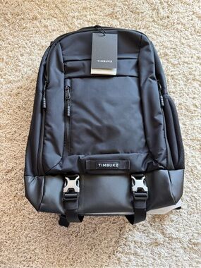 Timbuk2 Black Men's Backpack with Strap Buckles